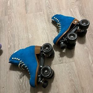 Moxie roller skates